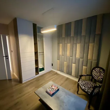 Apartament *